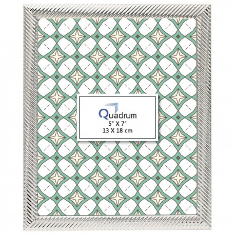 Portarretrato QUADRUM plateado lineas cruz 5x7