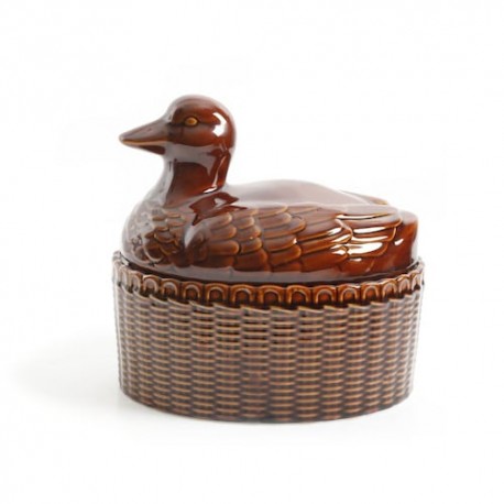 Panera con tapa Martha Stewart esculpida en forma de ganzo hecha a mano, color café de cerámica